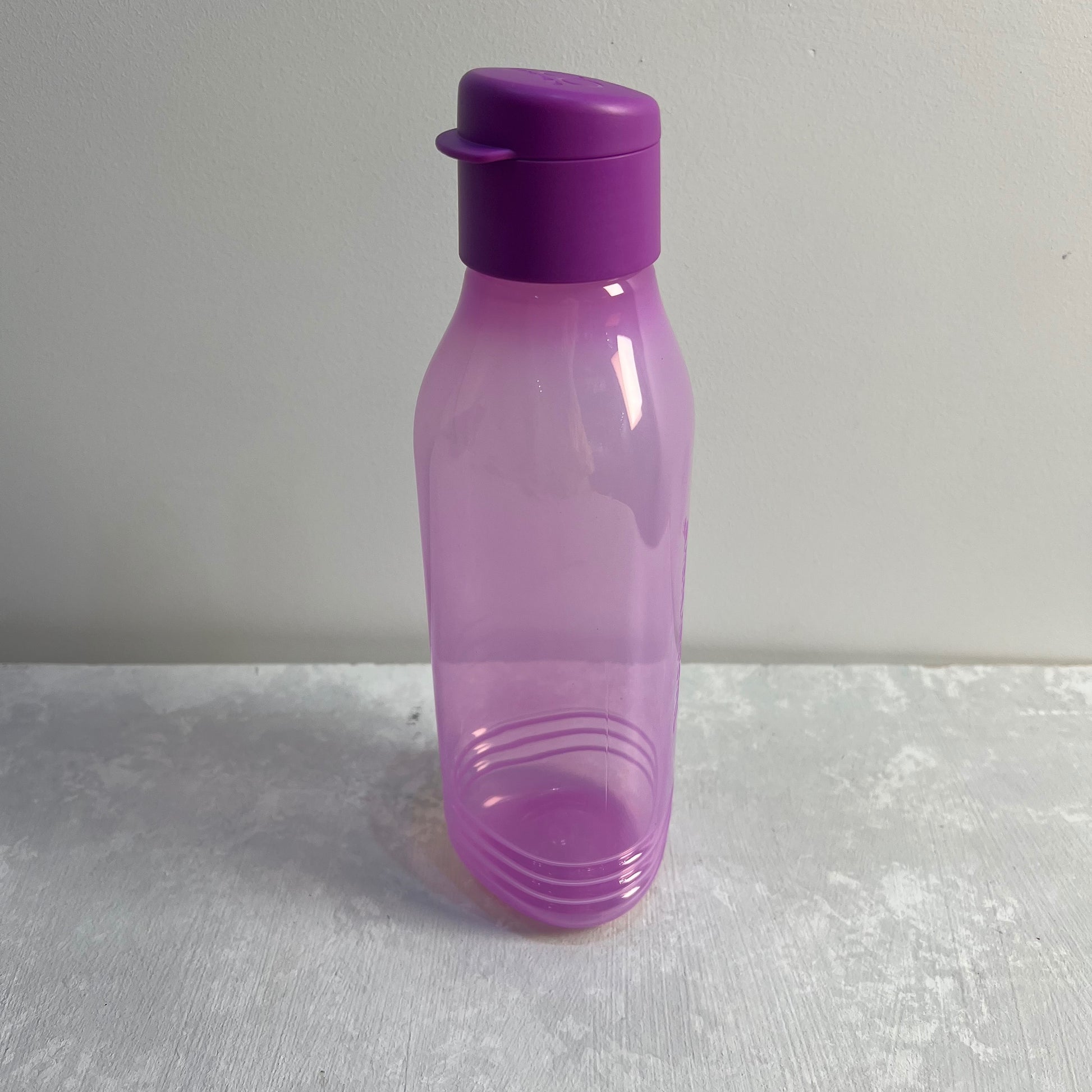 750 ml easy cap bottle (triangle)