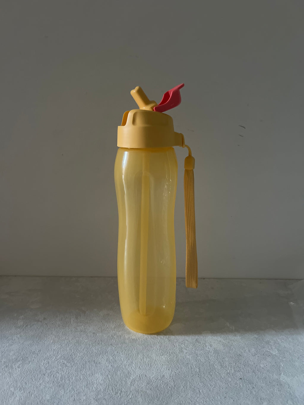 750 ml straw bottle