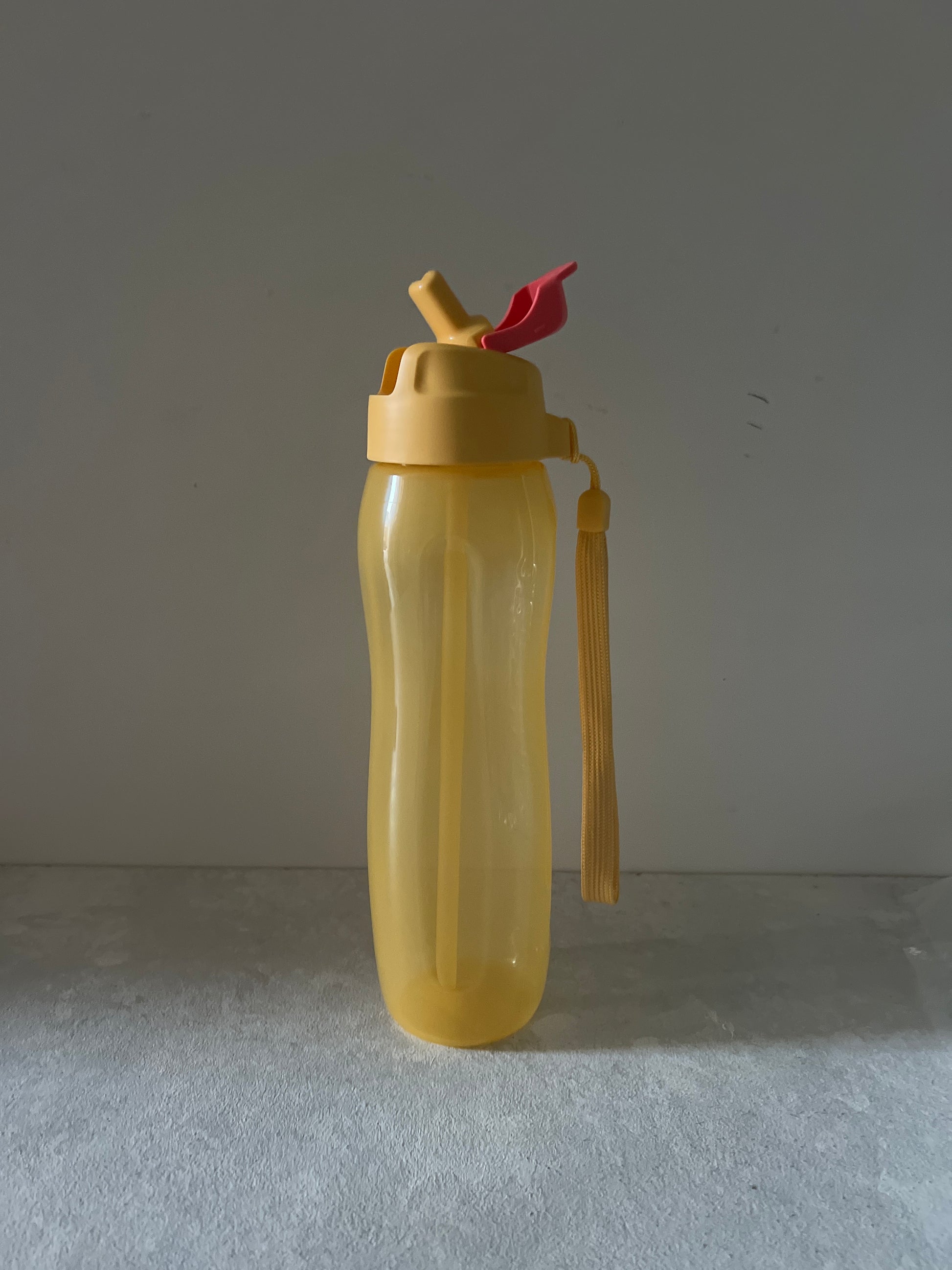 750 ml straw bottle