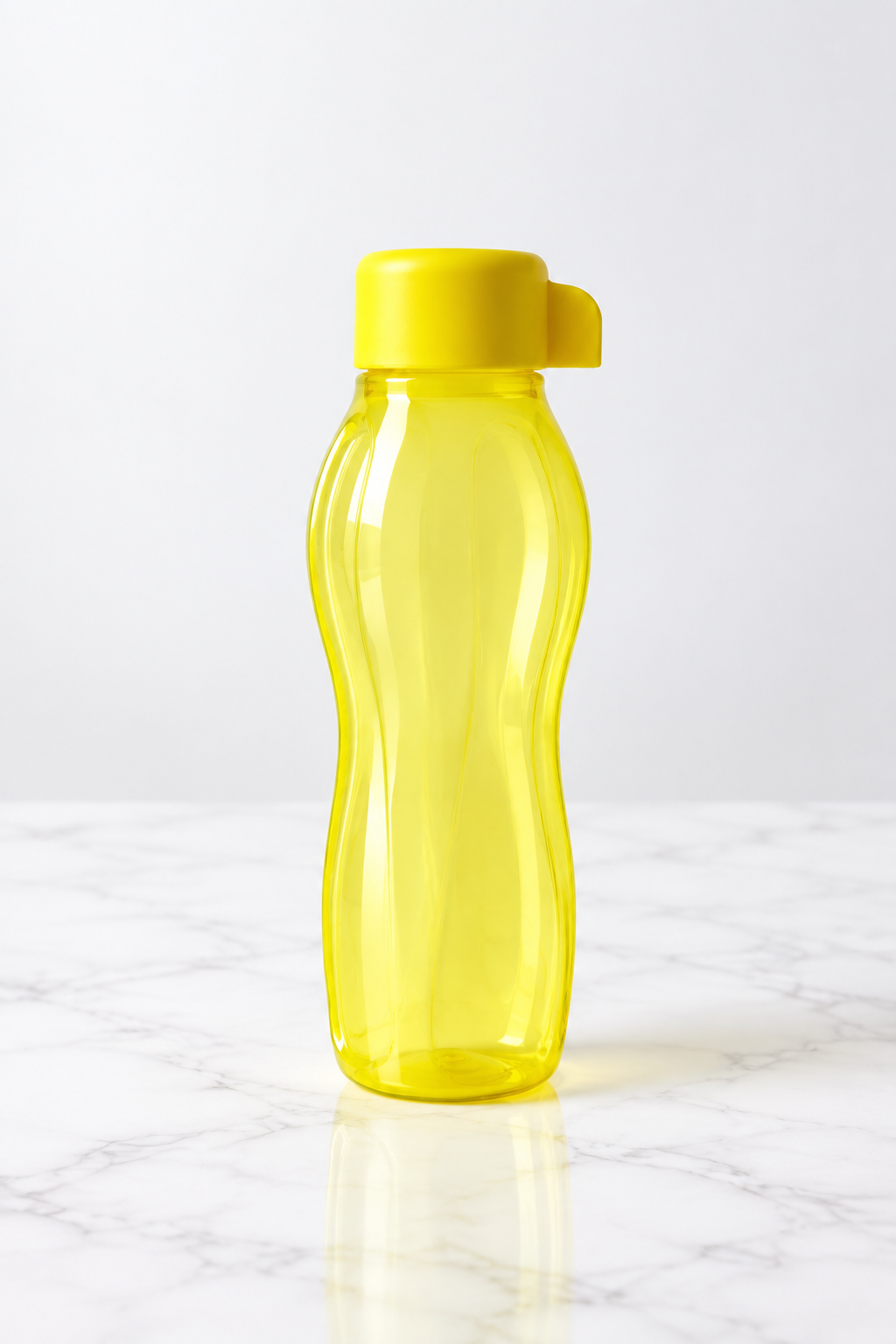 Tupperware 310 ml cap bottle