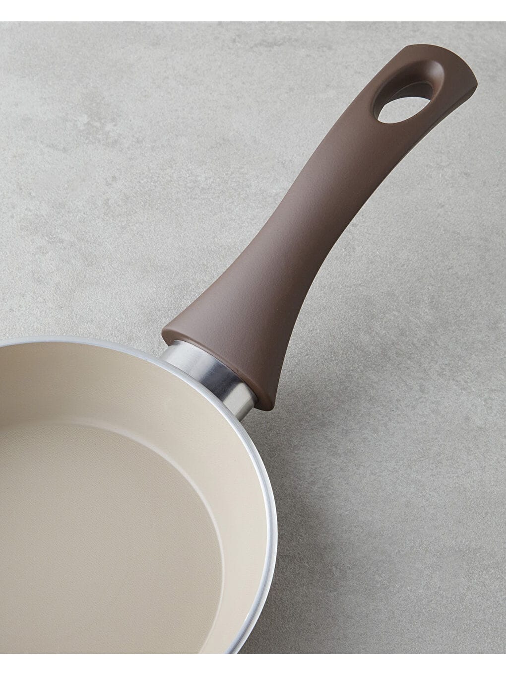 14 cm pan
