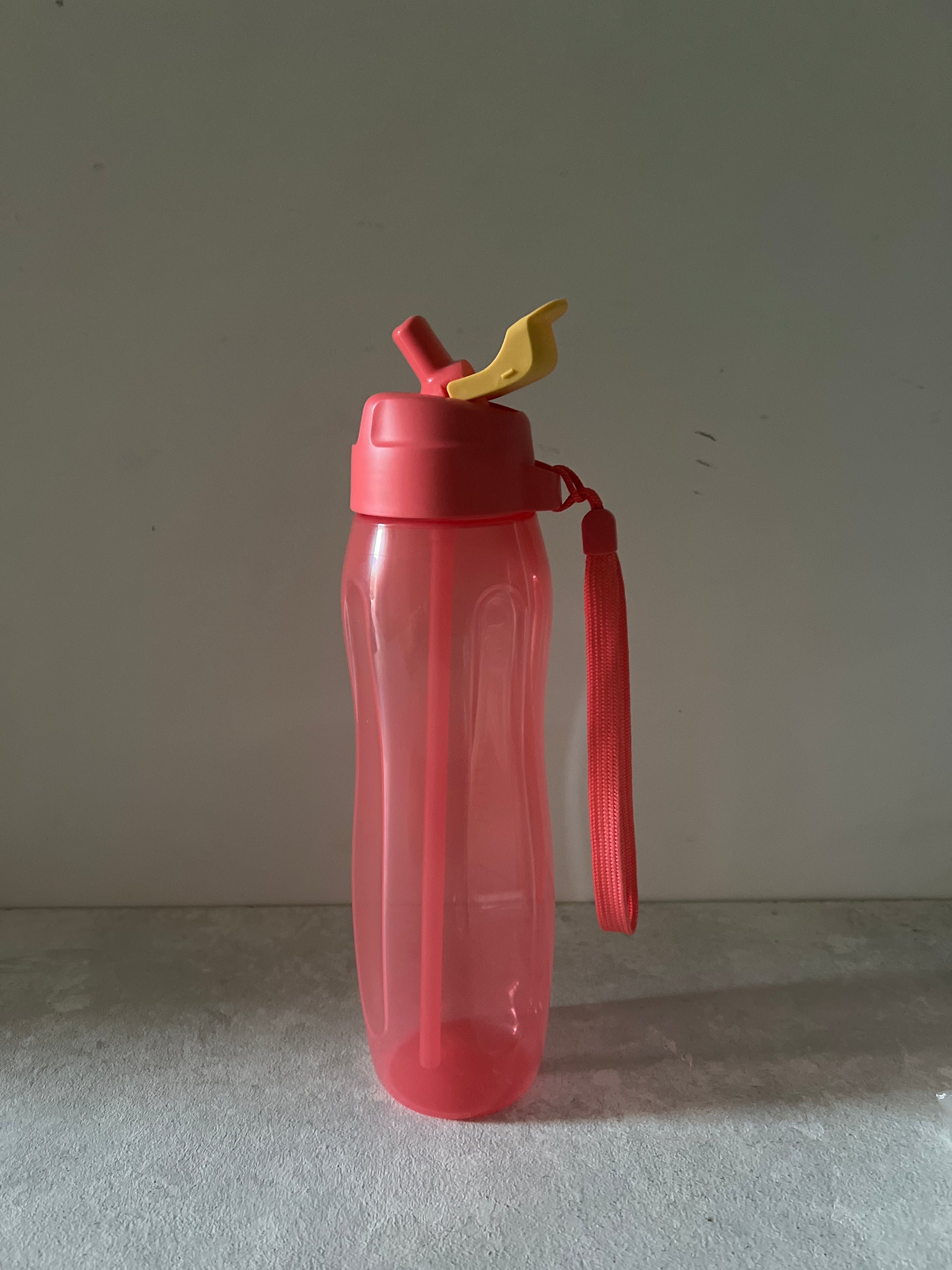 750 ml straw bottle