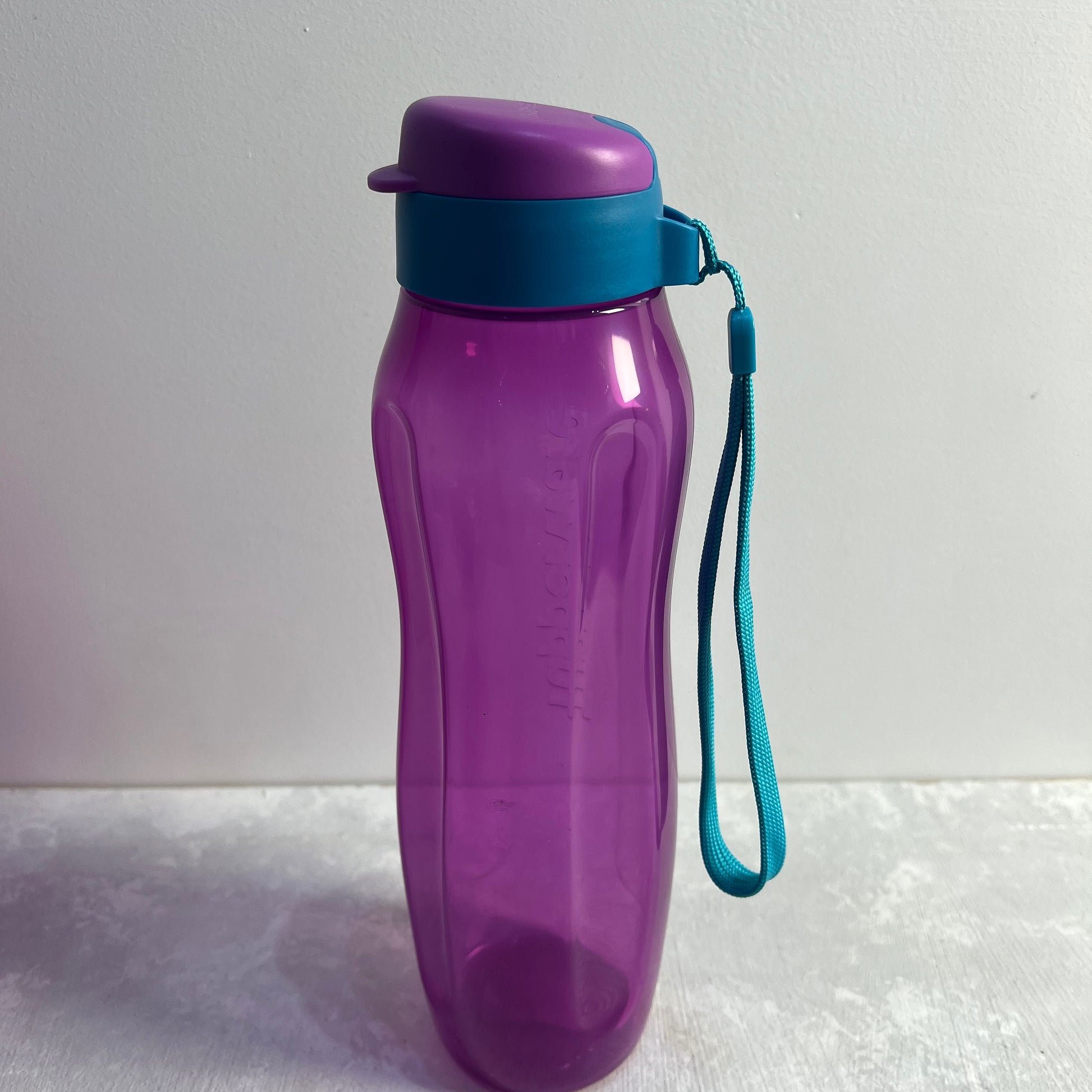 1 liter slim easy cap bottle