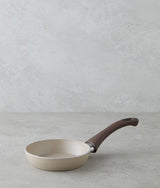 14 cm pan