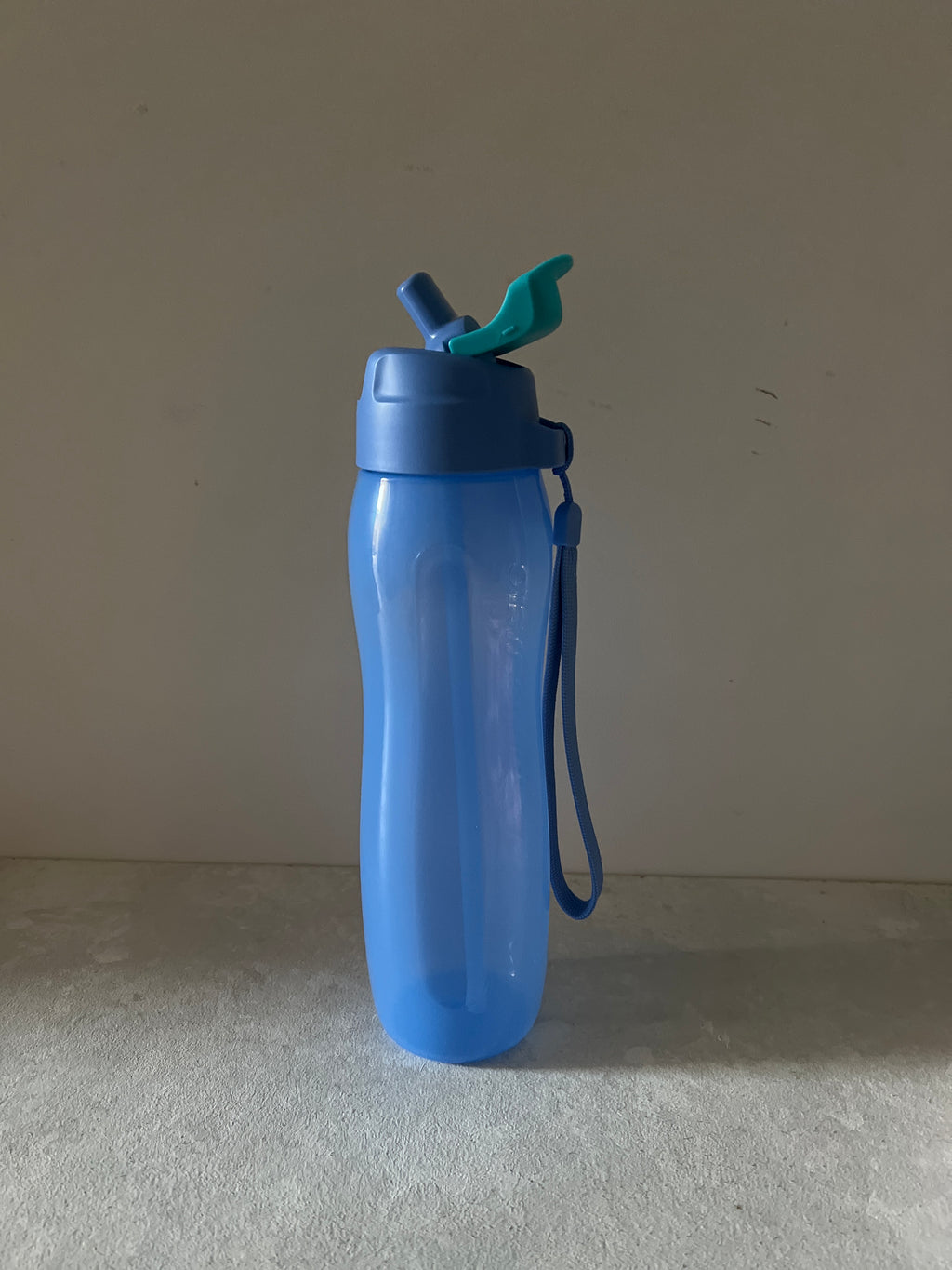 750 ml straw bottle