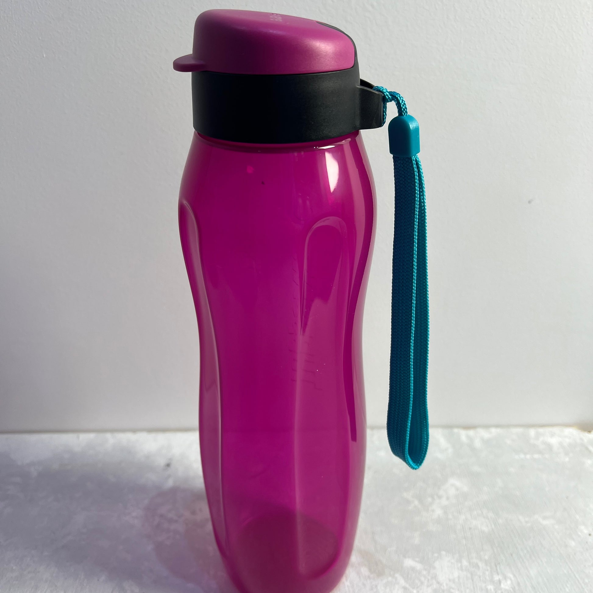 1 liter slim easy cap bottle