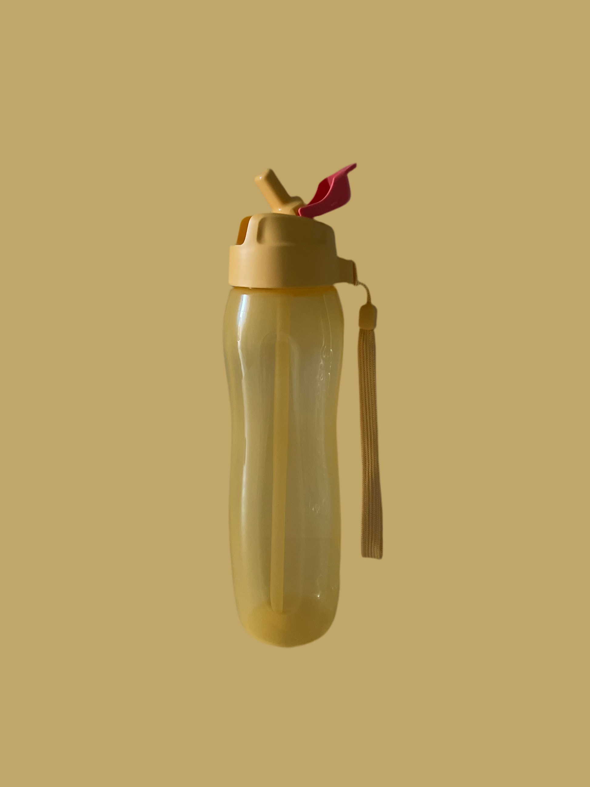 750 ml straw bottle