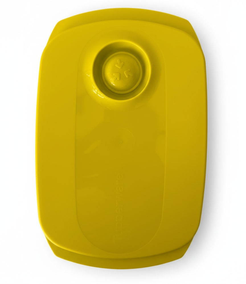 Divided microwave lunchbox