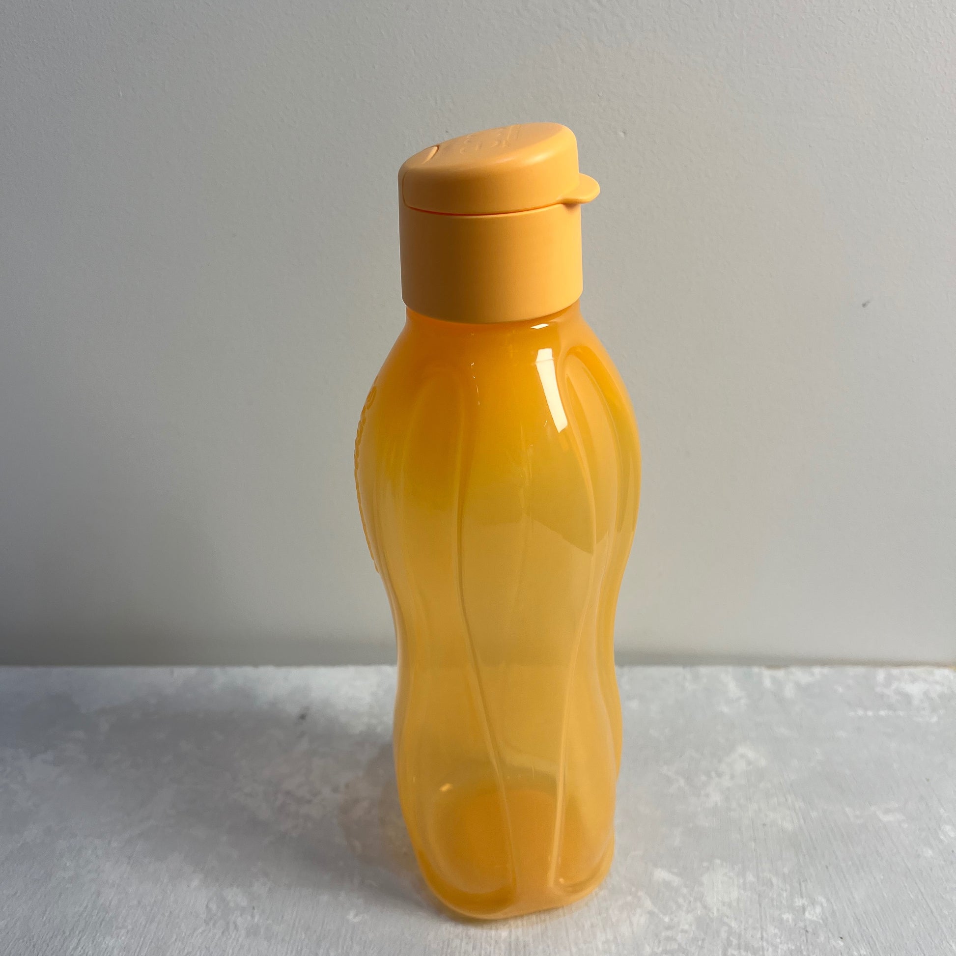 750 ml easy cap bottle