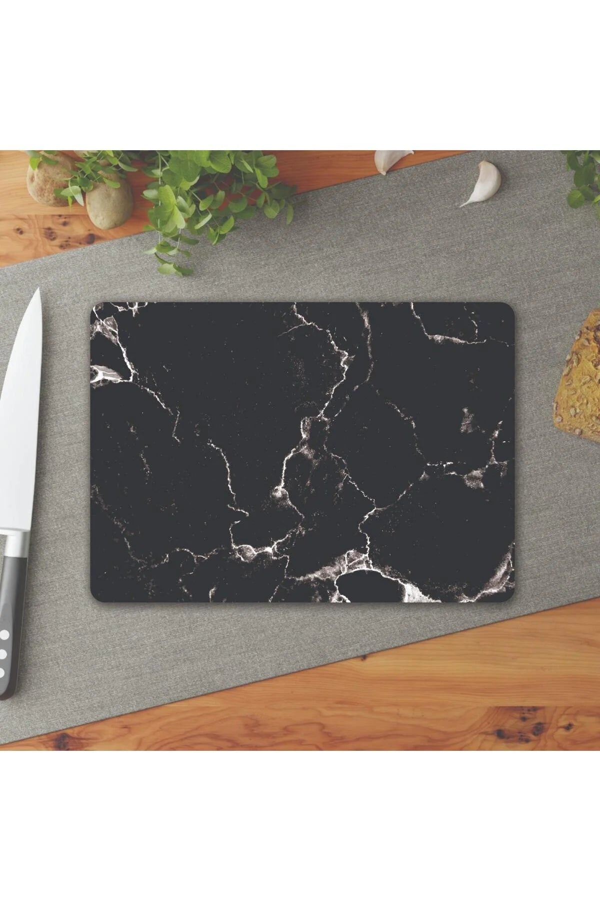 Black glass cutting board - 25*35 cm
