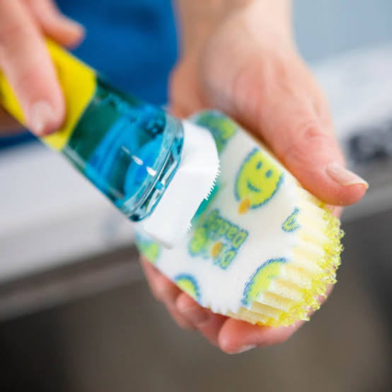 Scrub daddy dish wand
