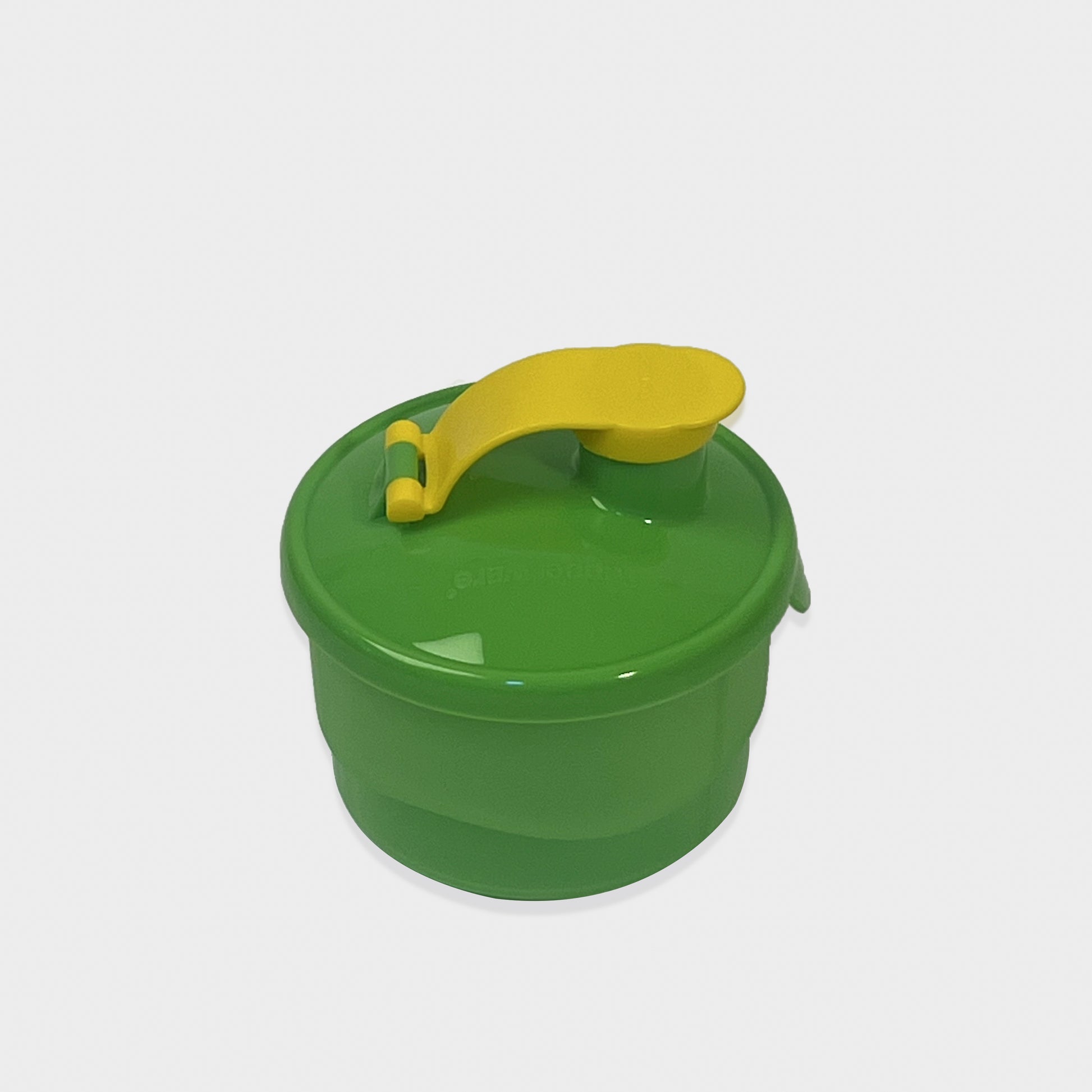 Formula dispenser