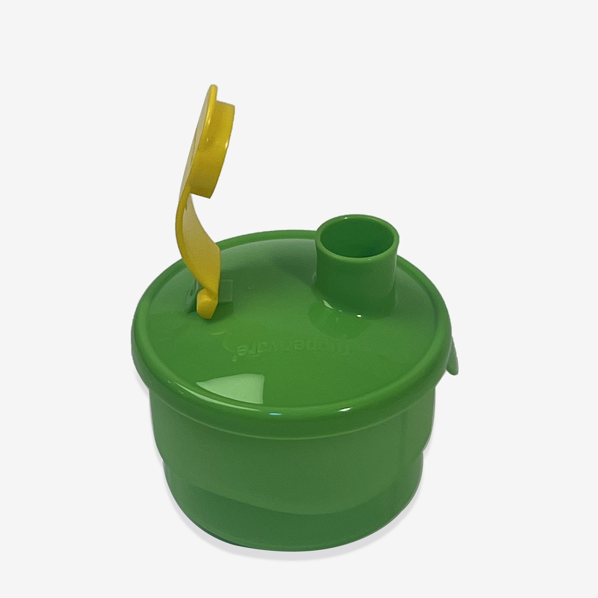 Formula dispenser